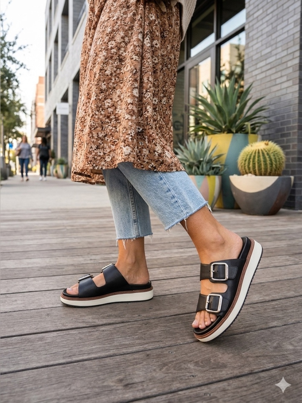 NIB J/SLIDES Black Double Buckle Slide Leather Sandals with White Midsole